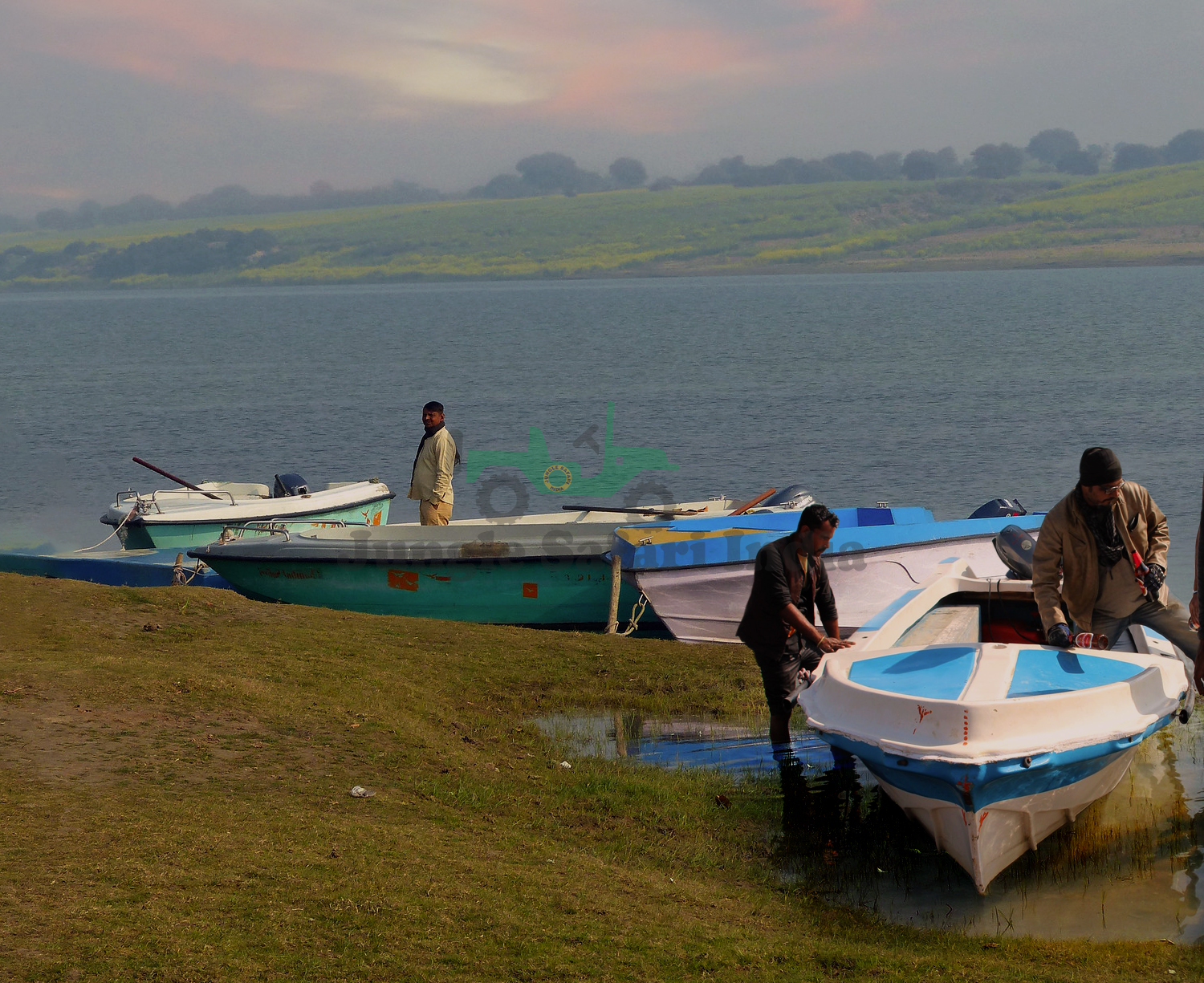 Ranthambore Tour for 2 Night / 3 days with 1 Gypsy safari and 1 Chambal safari